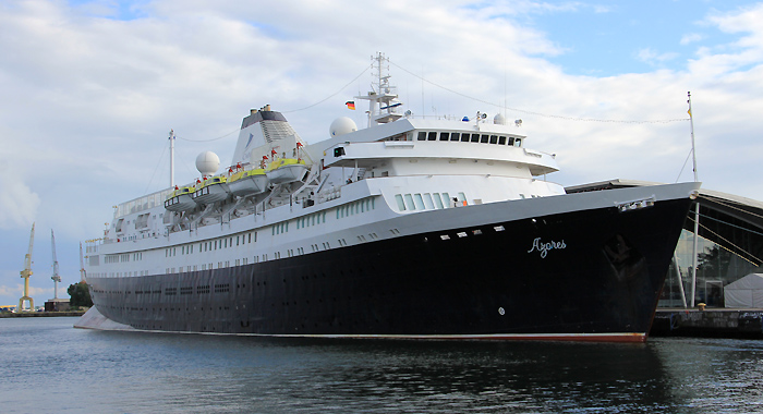 Bild: 2 / MS Azores in Rostock / Warnem�nde / 08.07.2015